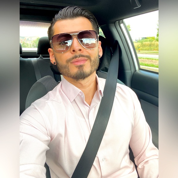 Meet your Posher, Gustavo - Picture 2 of 5